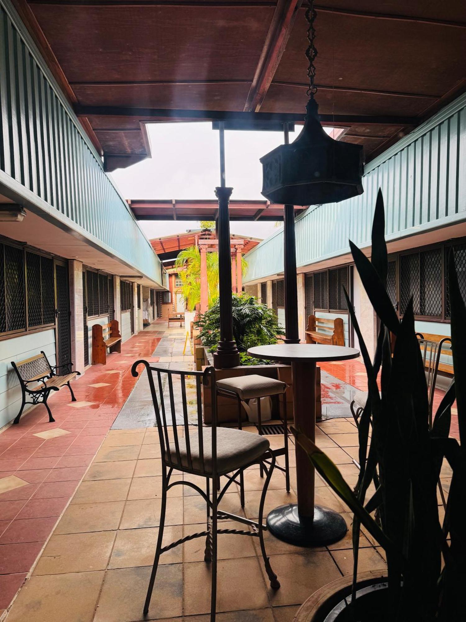 A Railway Lodge Тарі Екстер'єр фото